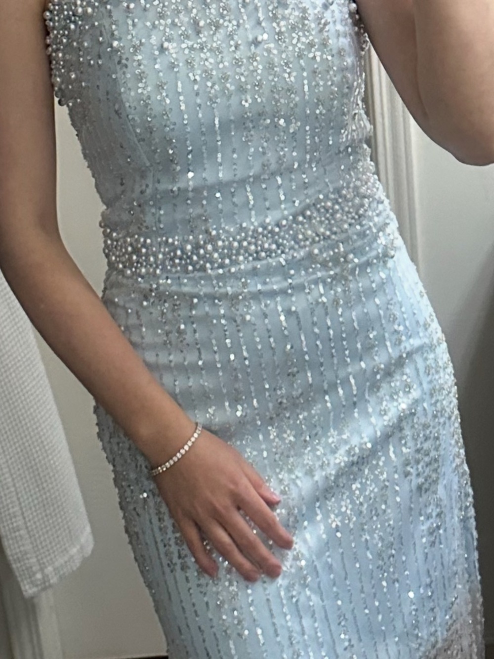 Dress - Picture 4 of 4